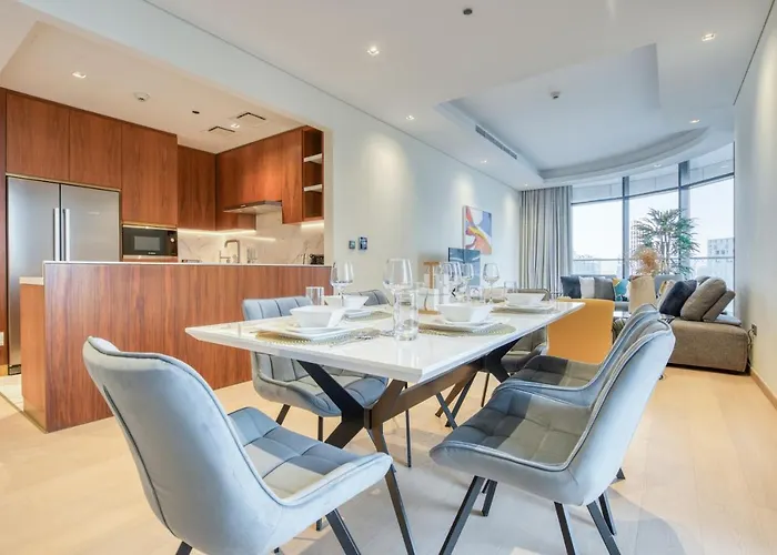 Rh- A Stylish Home Away From Home, Spacious 02 Bedroom Near Dubai Mall