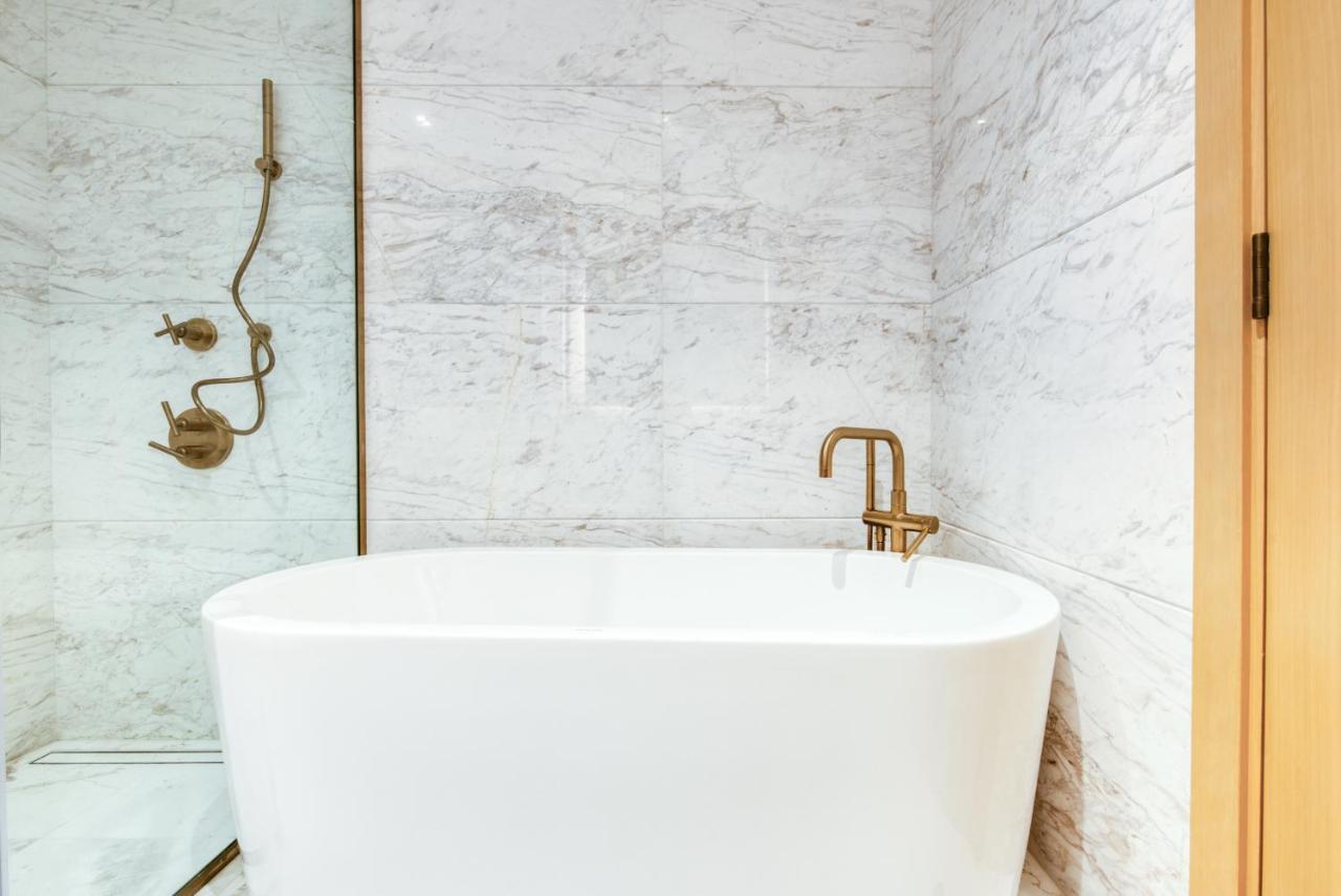 Rh- A Stylish Away From Home, Spacious 02 Bedroom Near Mall * Дубай